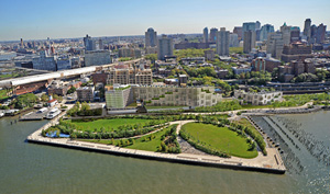 Click for more information Toll Brothers - Pierhouse at Brooklyn Bridge Park Photo