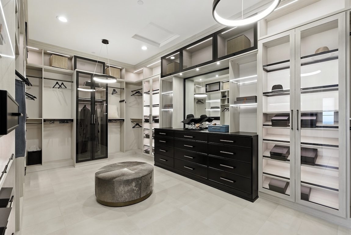 closet with storage drawers and space