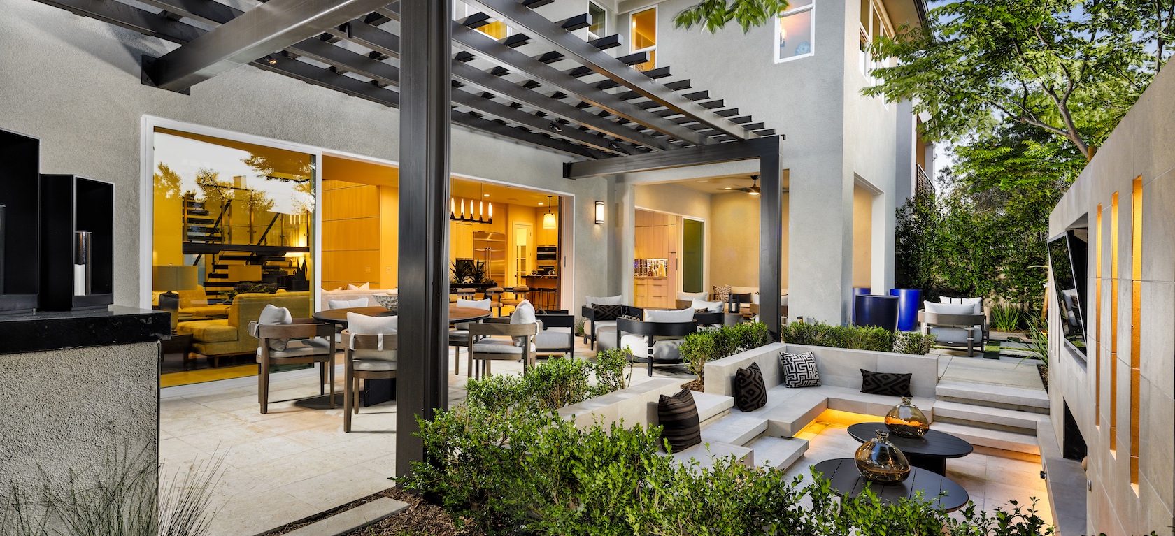 5 Places to Enjoy Indoor-Outdoor Living in Your Home