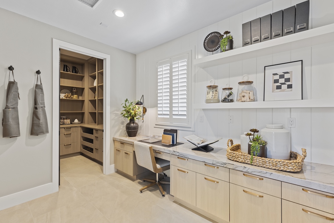 kitchen nook space to study