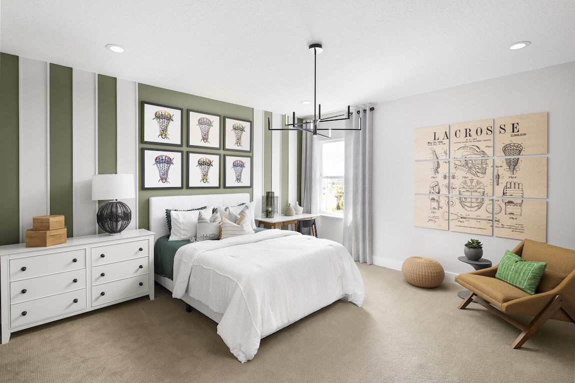 Lacrosse-style bedroom with warhol-inspired wall art