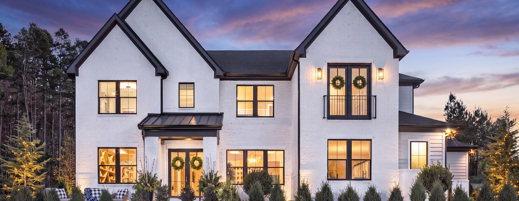 11 Ideas for Enjoying the Holidays at Home featured image