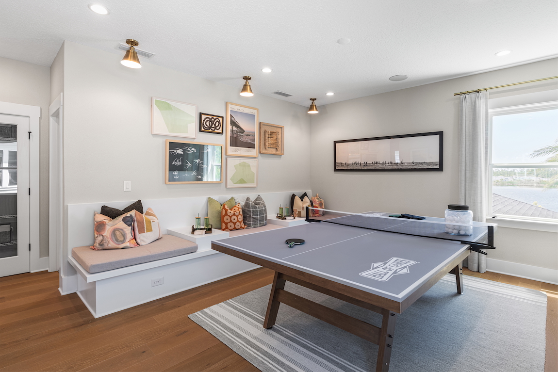 Playful game room for those who fall in love with table tennis