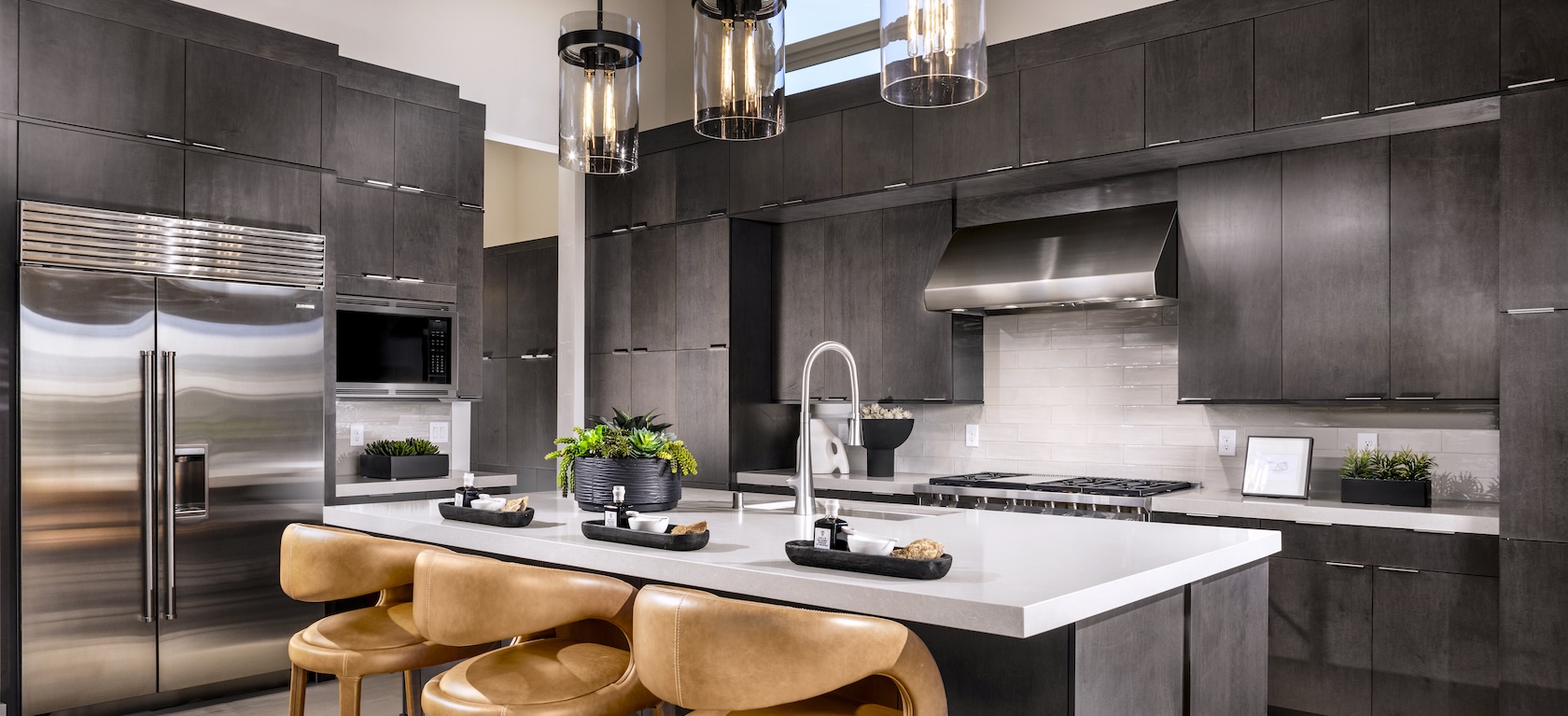 Luxury Black Kitchen Designs Inspire Bold Elegance