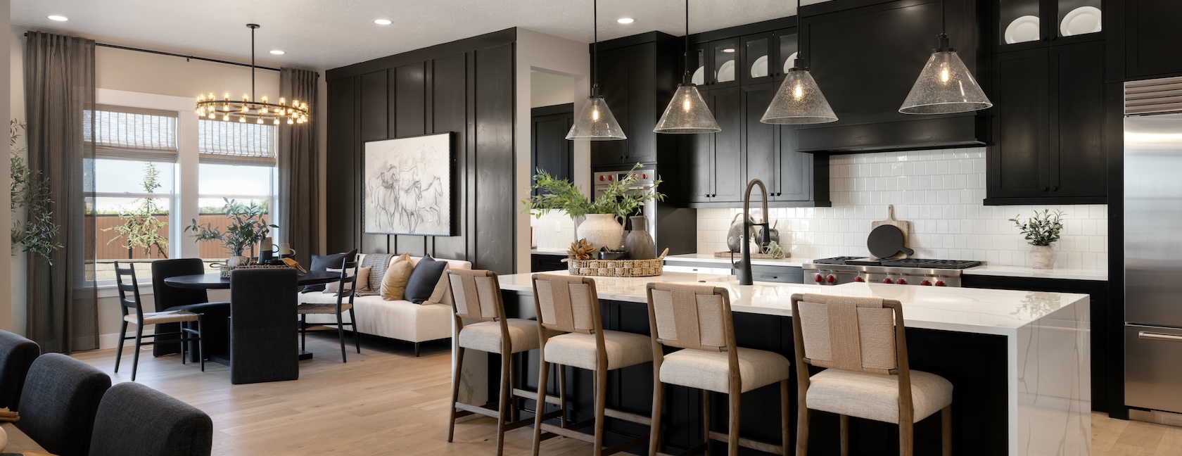 Luxury Black Kitchen Designs Inspire Bold Elegance