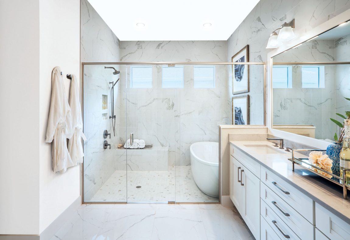 bathroom with high reflective white paint color