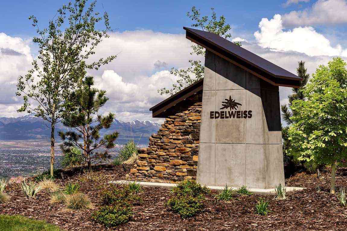 Exterior sign of Edelweiss with mountain views