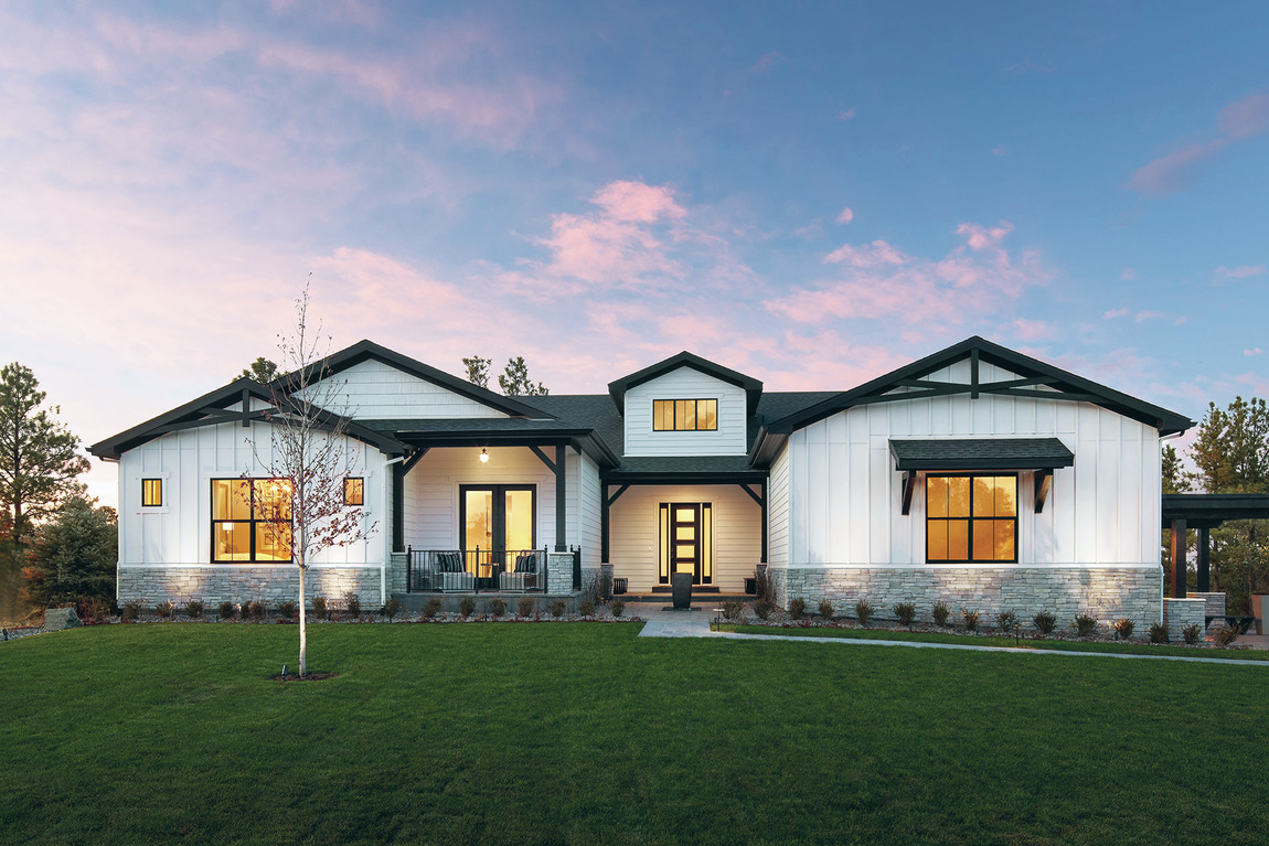 Modern farmhouse exterior with a craftsman style