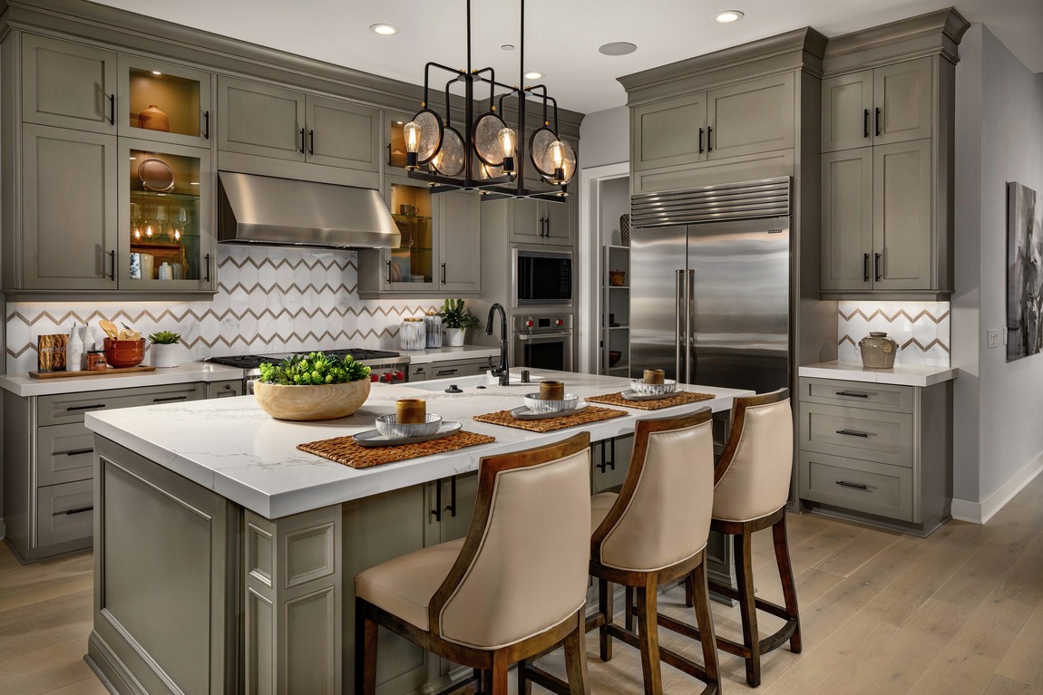 Kitchen with unique backsplash pattern