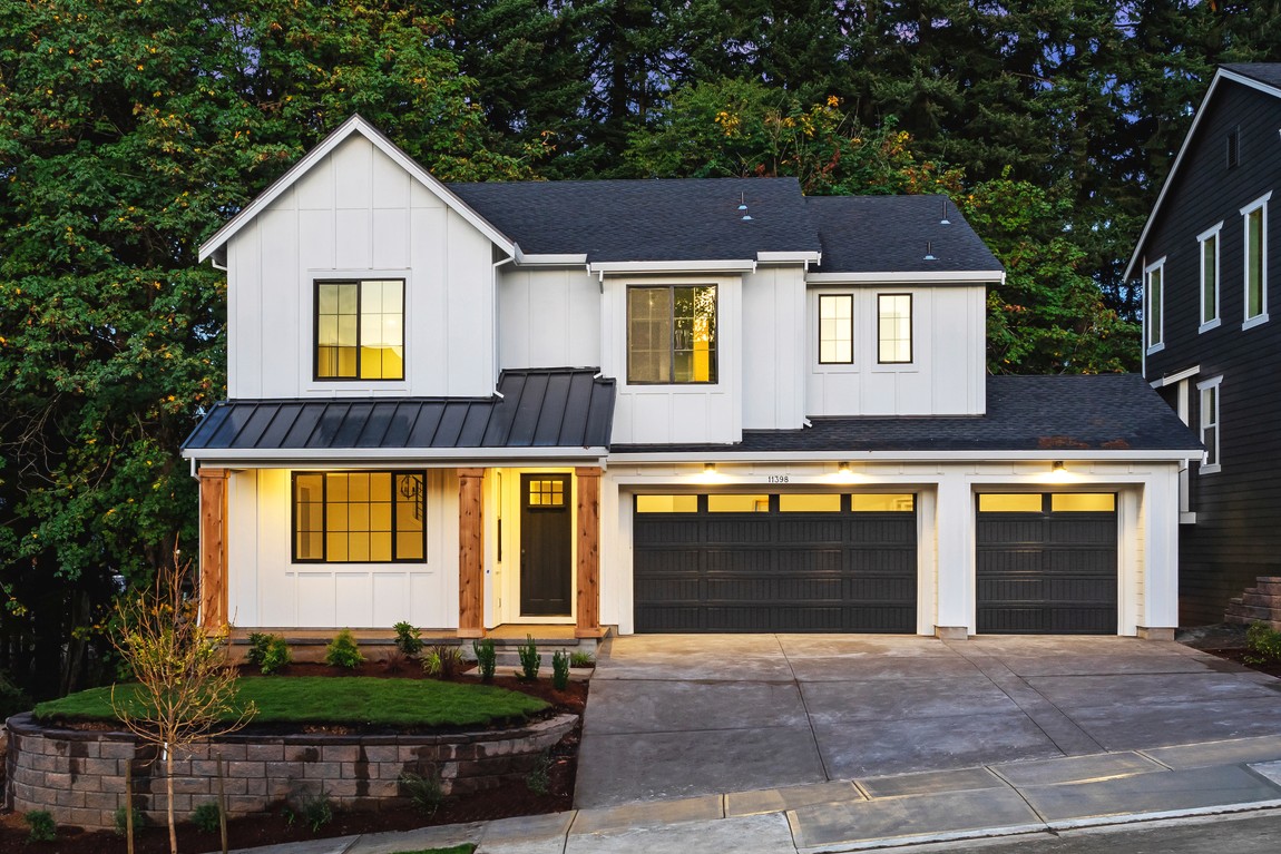 Luxe modern farmhouse in Oregon