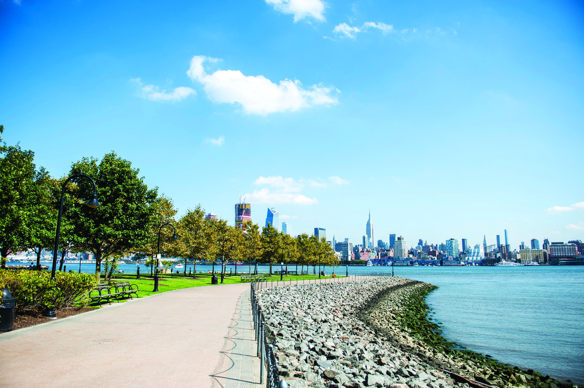 Riverside walk near Hoboken and New York City