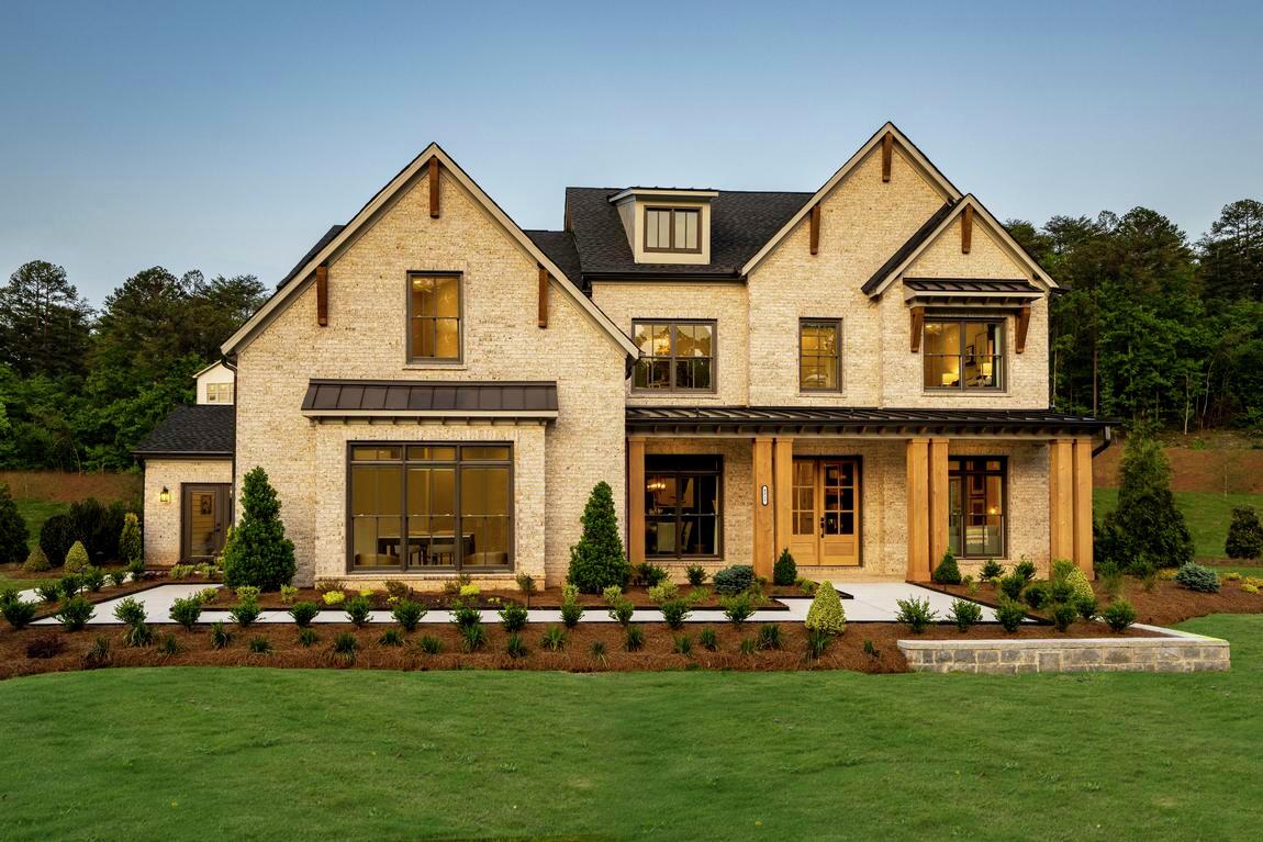 24 Trendy Contemporary Farmhouse Exterior Styles | Build Beautiful