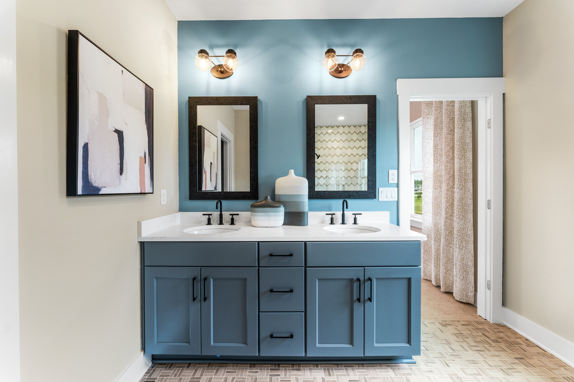 blue bathroom design