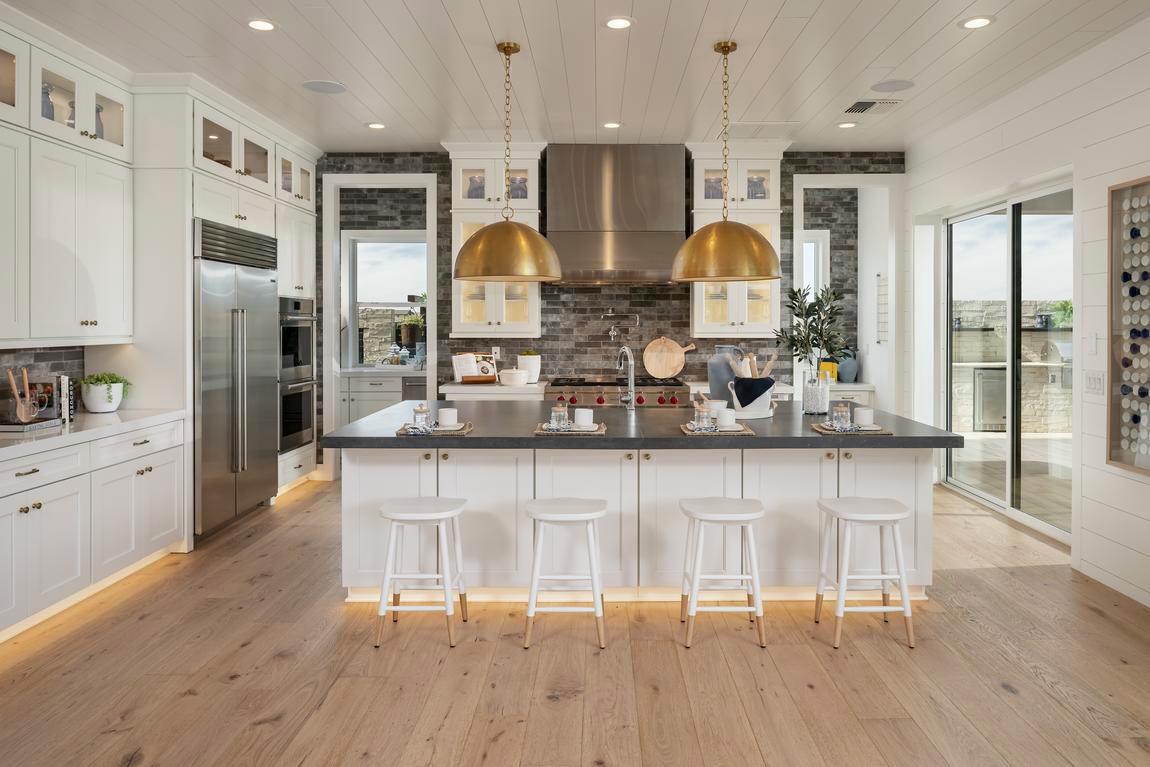 luxe modern farmhouse kitchen