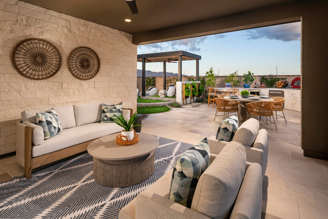 Outdoor dining patio and covered luxury seating